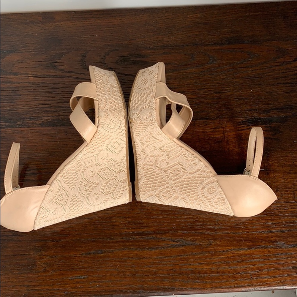 Charlotte Russe Nude Wedge Lace Size 10 - Picture 5 of 16